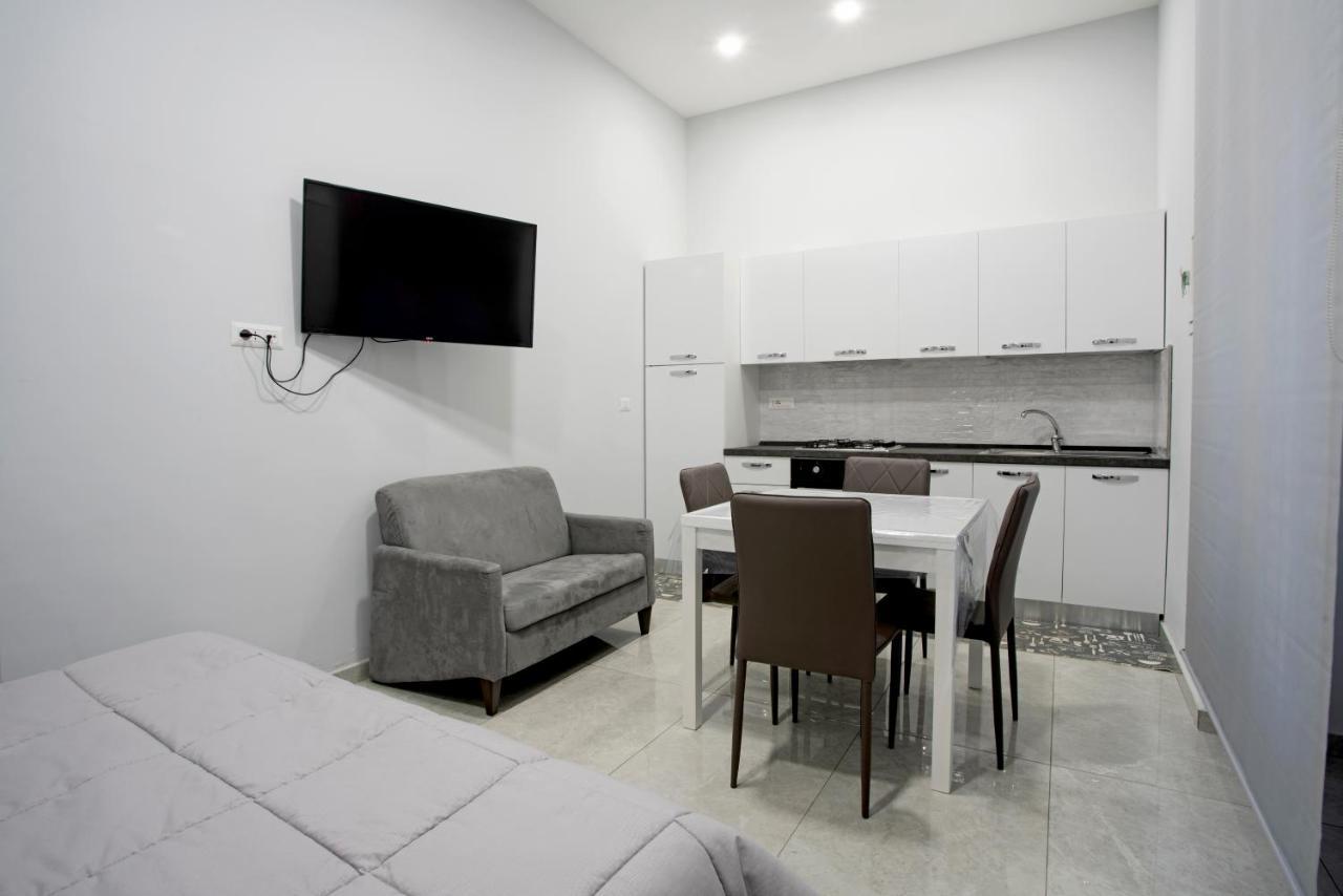 Giovi'S Apartments Castellammare di Stabia Exterior photo