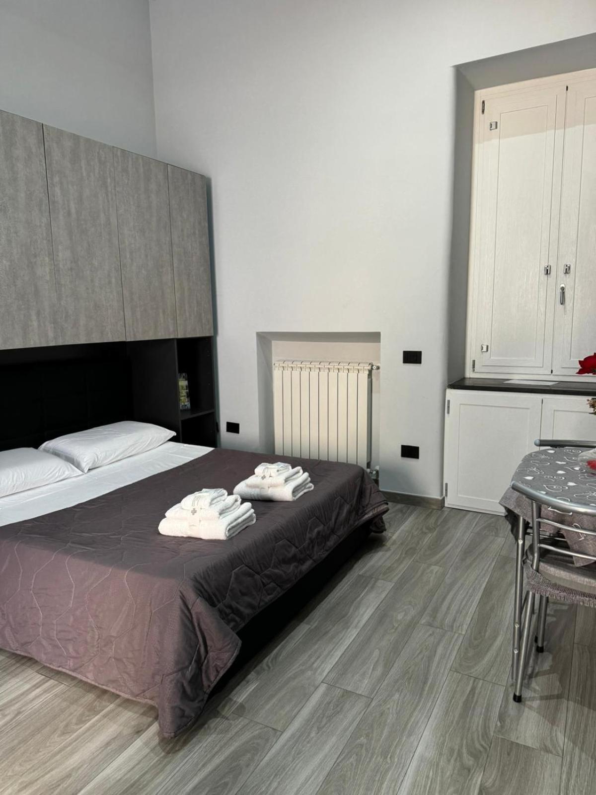 Giovi'S Apartments Castellammare di Stabia Exterior photo