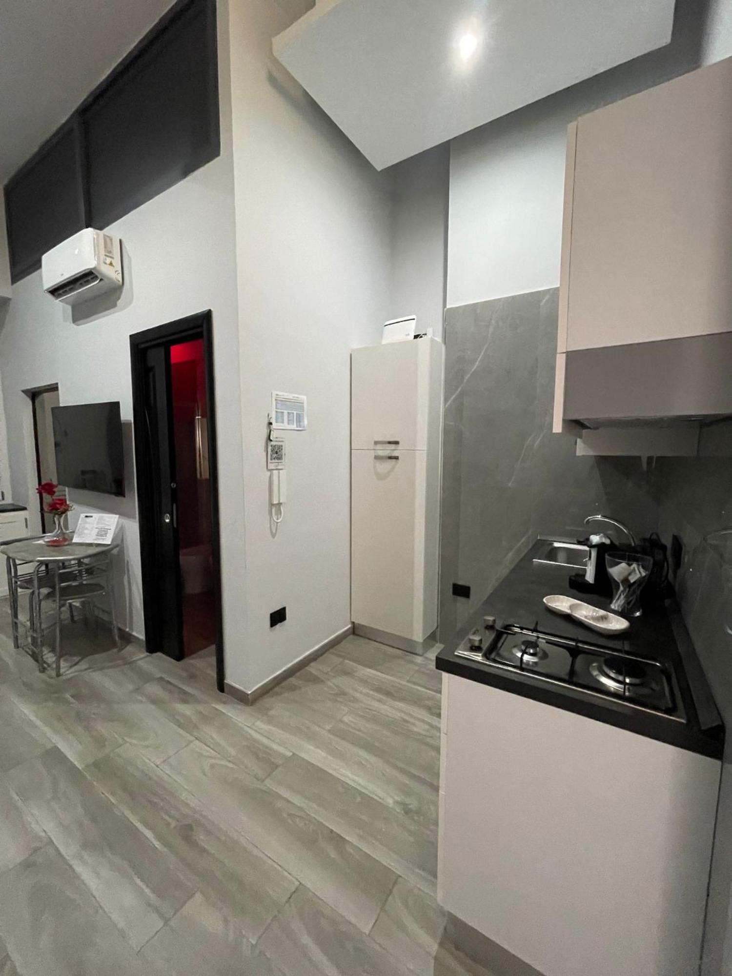 Giovi'S Apartments Castellammare di Stabia Exterior photo