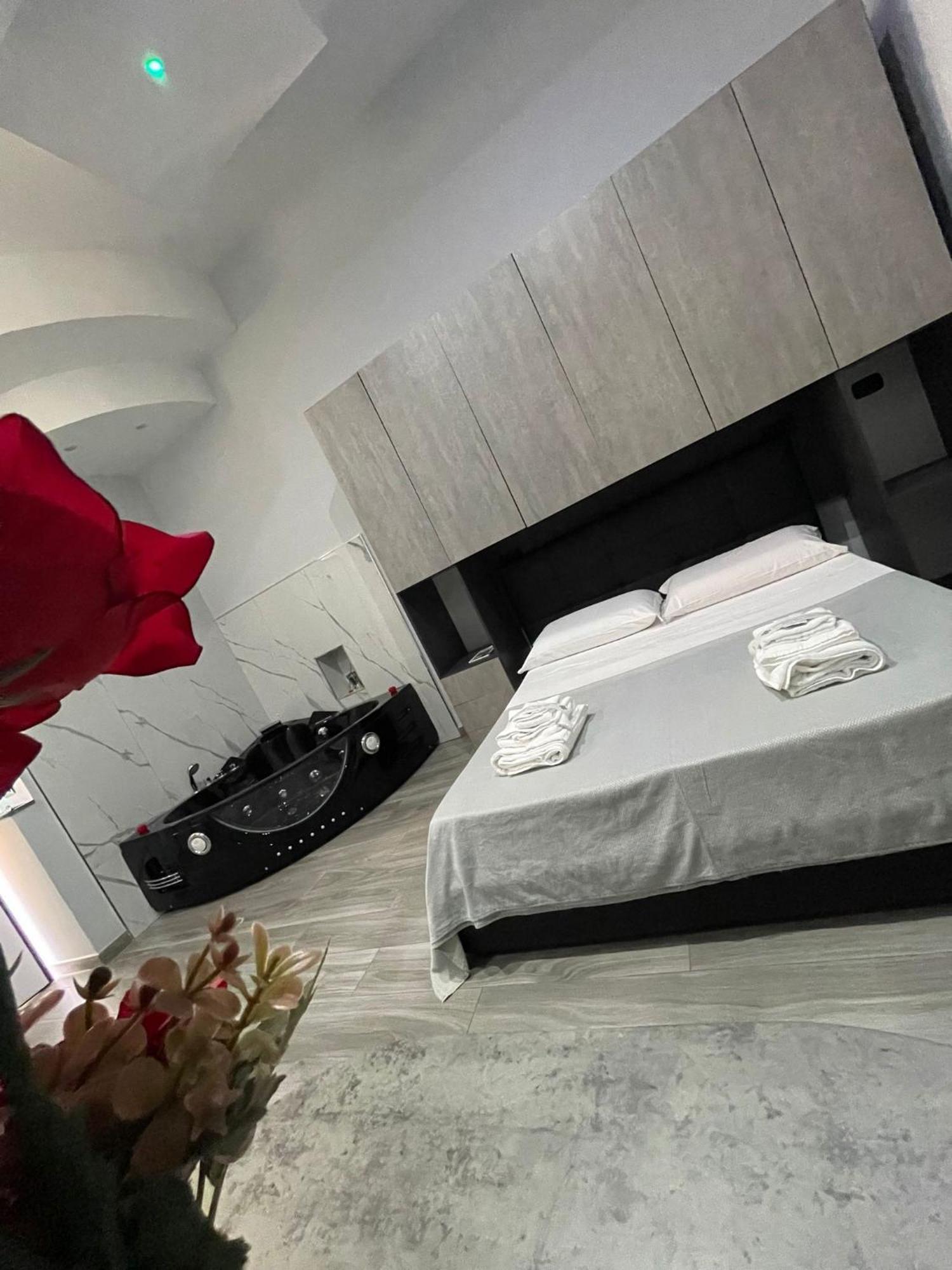 Giovi'S Apartments Castellammare di Stabia Exterior photo